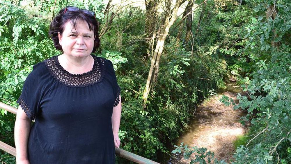Isabelle Granier, agricultrice à Salvagnac, ne peut pas compter sur le Tescou pour irriguer ses terres. Elle espère encore qu’une solution soit trouvée pour stocker de l’eau dans la vallée. © F. Jacquemoud